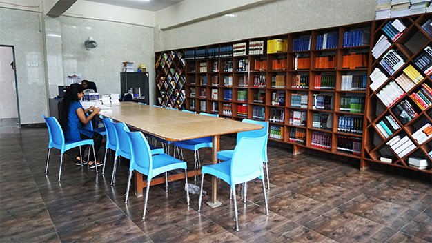 Chembur Night College Library