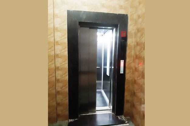 Chembur Night College Lift